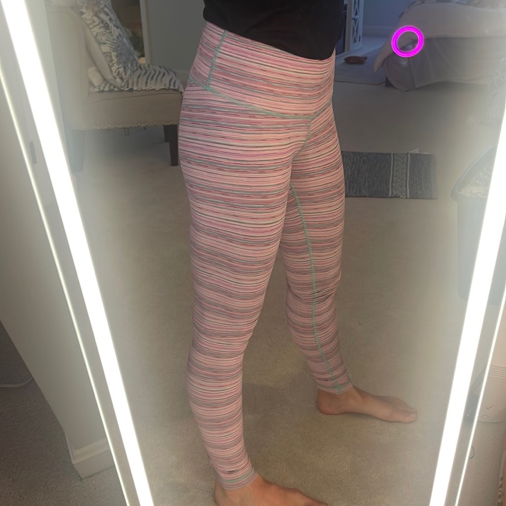 Lululemon athletica pastel striped leggings yoga workout pants size 6